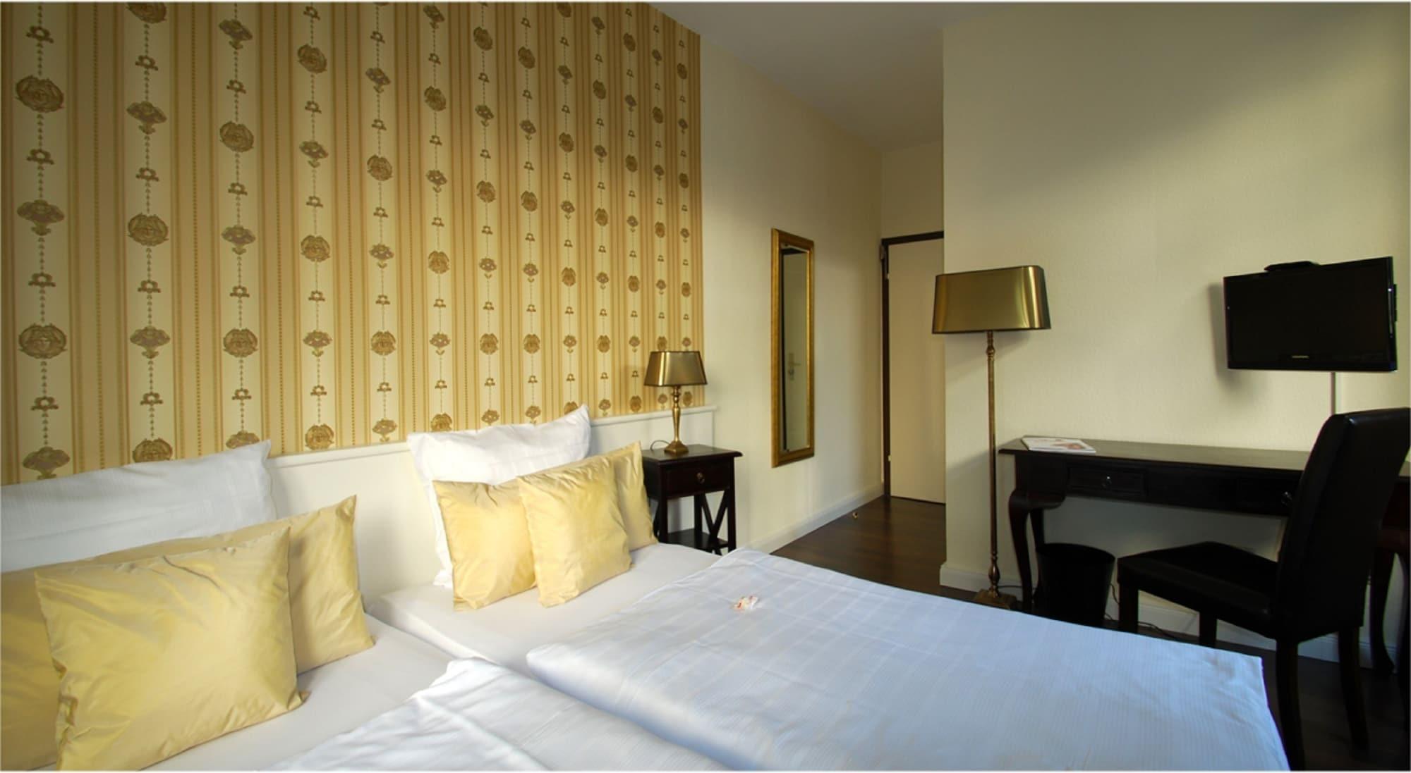 Hotel Domspitzen Cologne Exterior photo