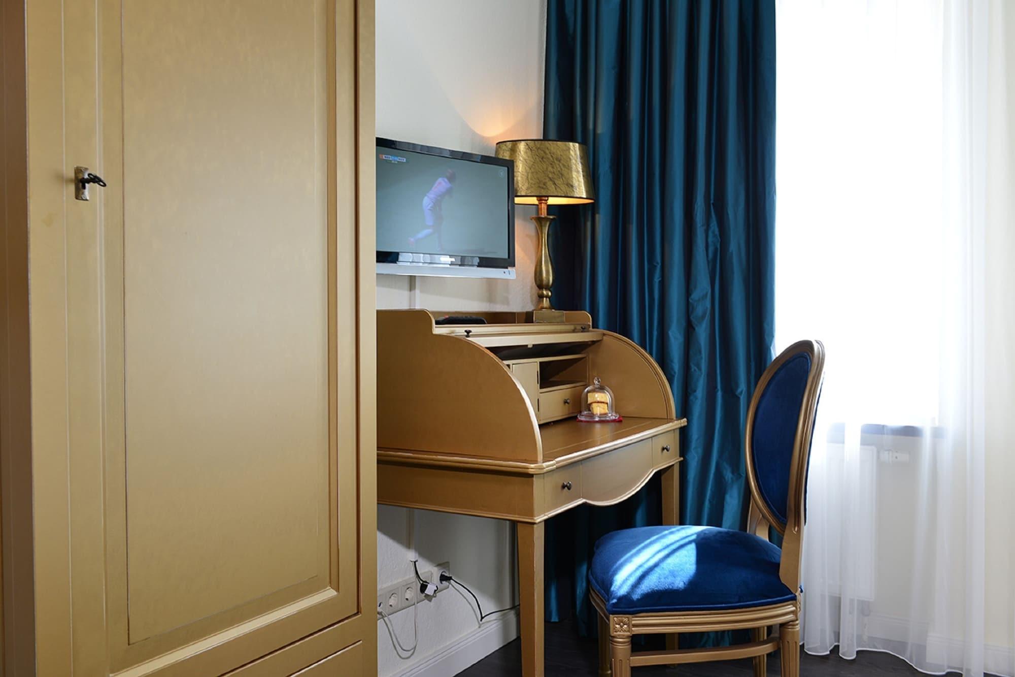 Hotel Domspitzen Cologne Exterior photo