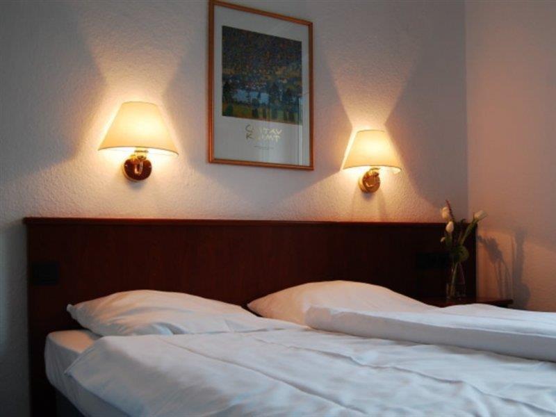 Hotel Domspitzen Cologne Exterior photo